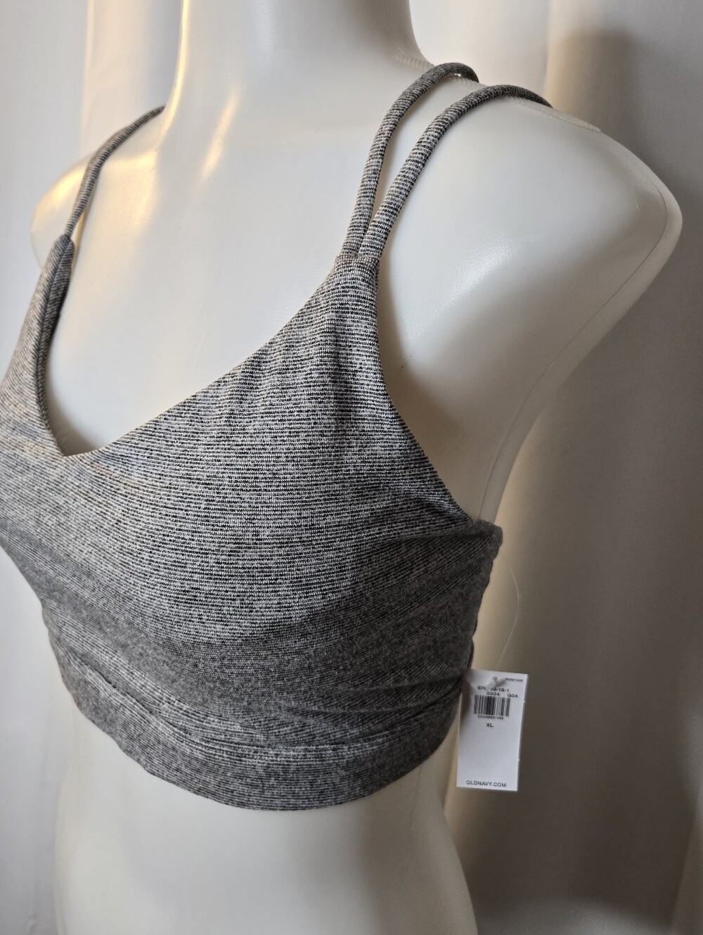 Old Navy Lightweight Support Strappy Sports Bra Grey XL NWT - Picture 3 of 8